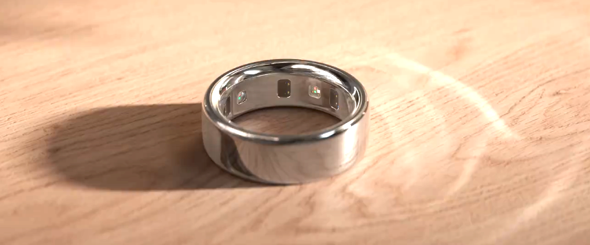 Oura Ring Gen 4 smart ring in silver finish